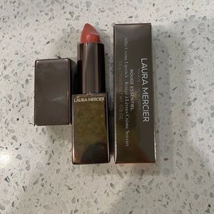Laura Mercier Rouge Essential